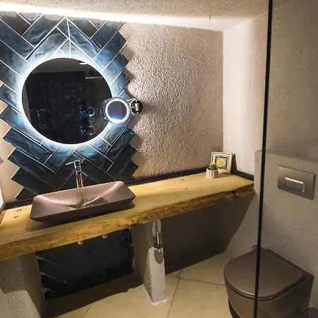 Unique Boutique Hotel For Chill/Out Getaway 호스텔